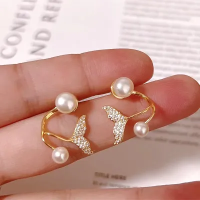 Elegant Design Pearl Fishtail Shape Earrings